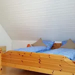 Am Naturbad شقة